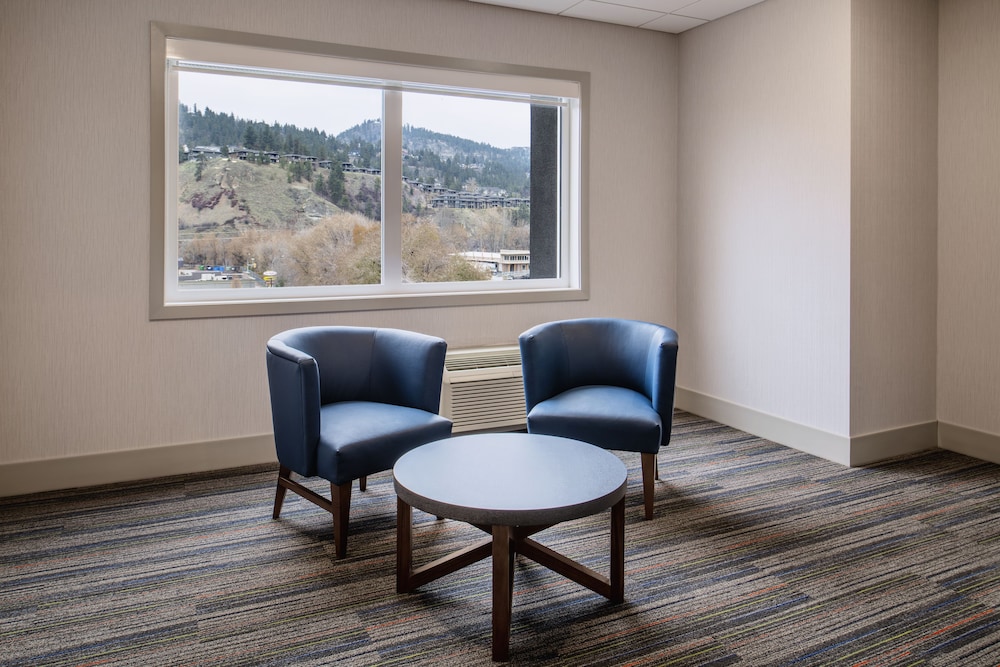 holiday inn express and suites kelowna east by ihg