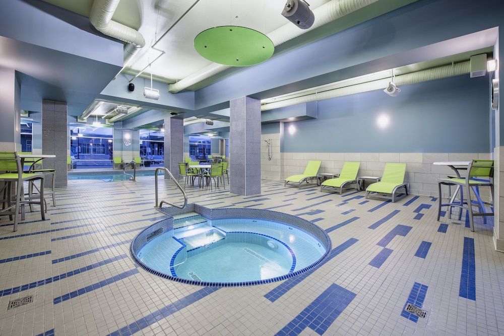 holiday inn express and suites kelowna east by ihg