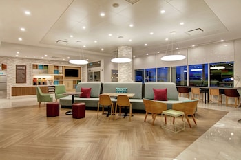 home2 suites by hilton montreal dorval