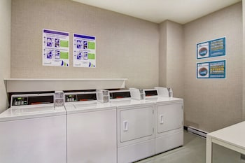 home2 suites by hilton montreal dorval