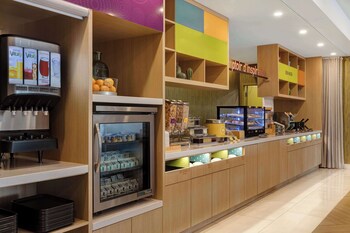 home2 suites by hilton montreal dorval