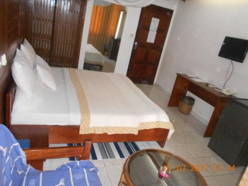 hostellerie de la sanaga