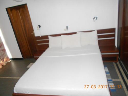 hostellerie de la sanaga