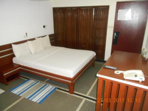 Hostellerie De La Sanaga,Edea>>Douala,4 star