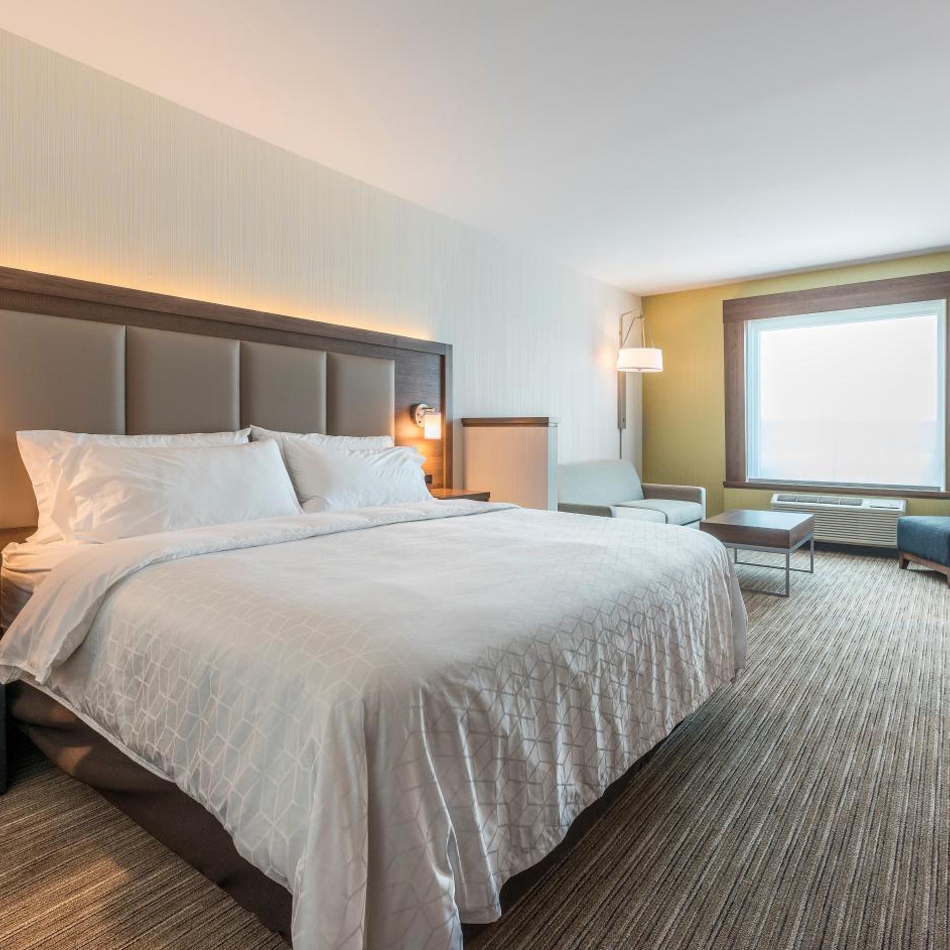holiday inn express and suites moncton by ihg