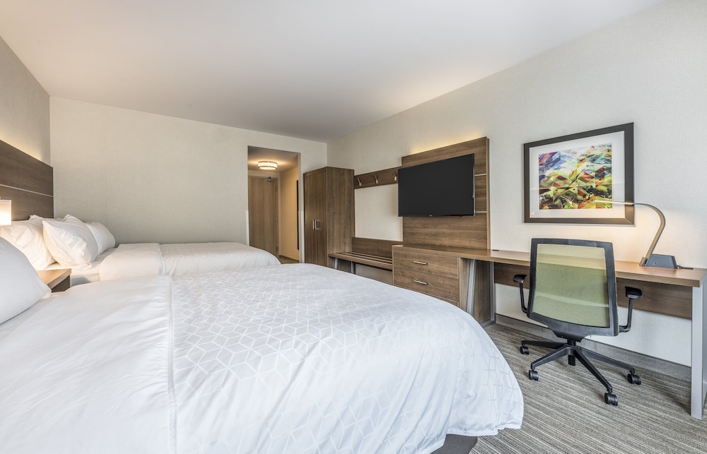 holiday inn express and suites moncton by ihg