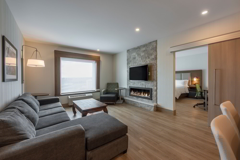 holiday inn express and suites moncton by ihg