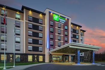 holiday inn express and suites moncton by ihg