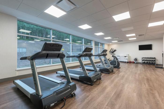 holiday inn express and suites moncton by ihg