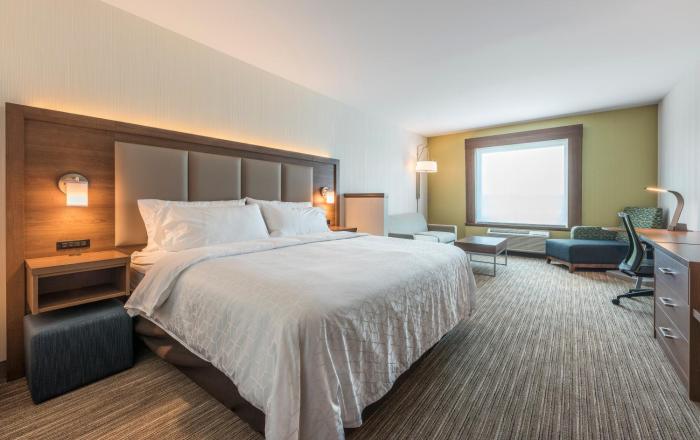 holiday inn express and suites moncton by ihg
