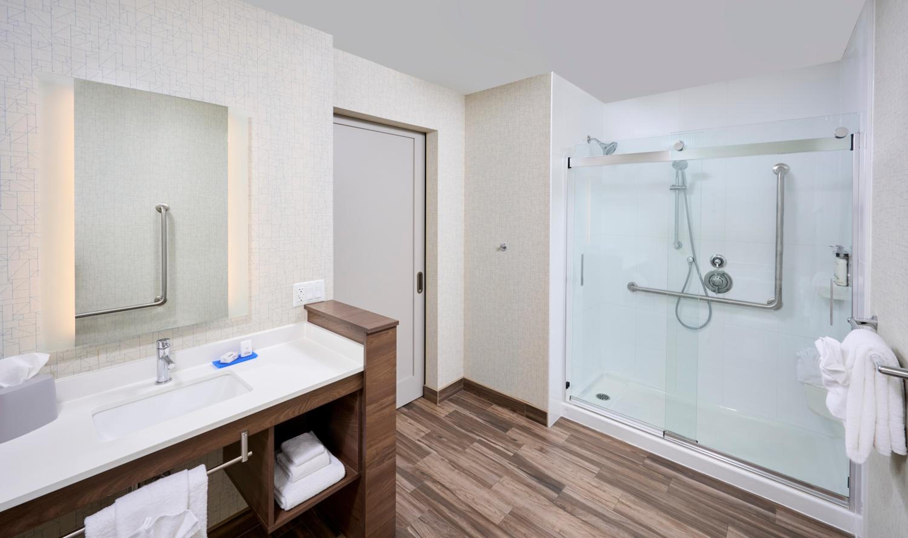 holiday inn express and suites brantford by ihg