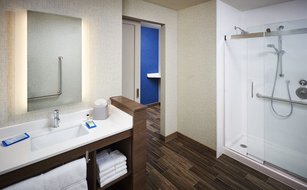 holiday inn express and suites brantford by ihg