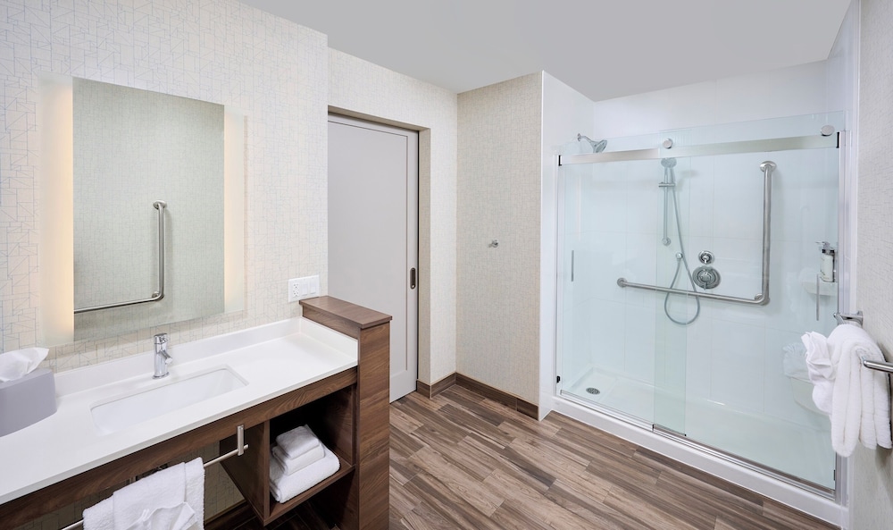 holiday inn express and suites brantford by ihg