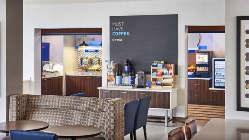 Holiday Inn Express And Suites Brantford By Ihg,Brantford>>Brant,3 star