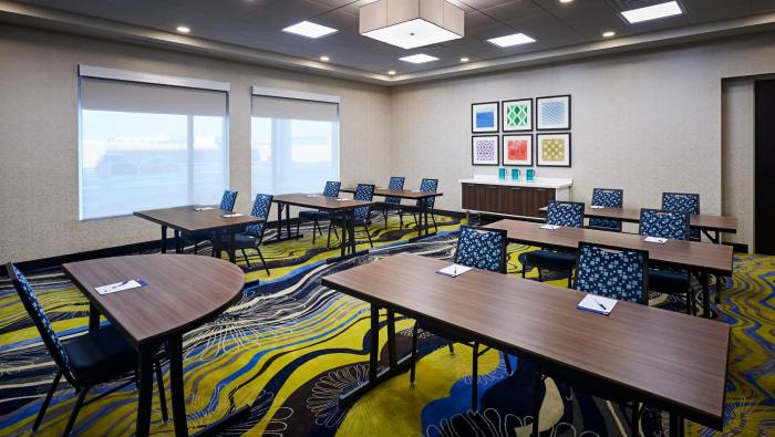 holiday inn express and suites brantford by ihg