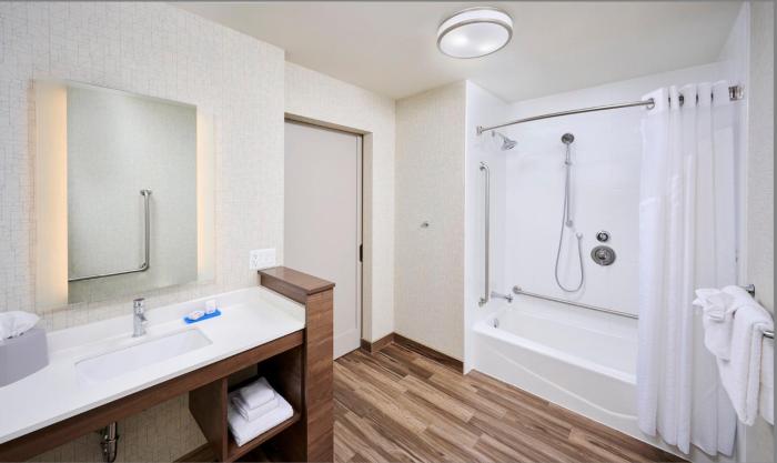 holiday inn express and suites brantford by ihg