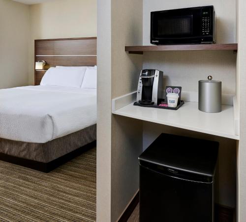 holiday inn express and suites brantford by ihg