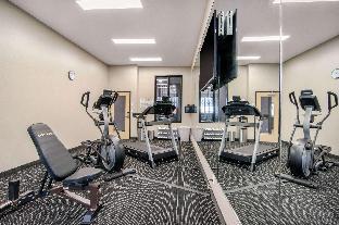comfort inn and suites