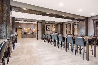 comfort inn and suites