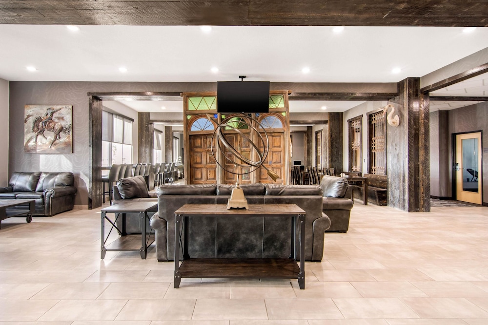 comfort inn and suites