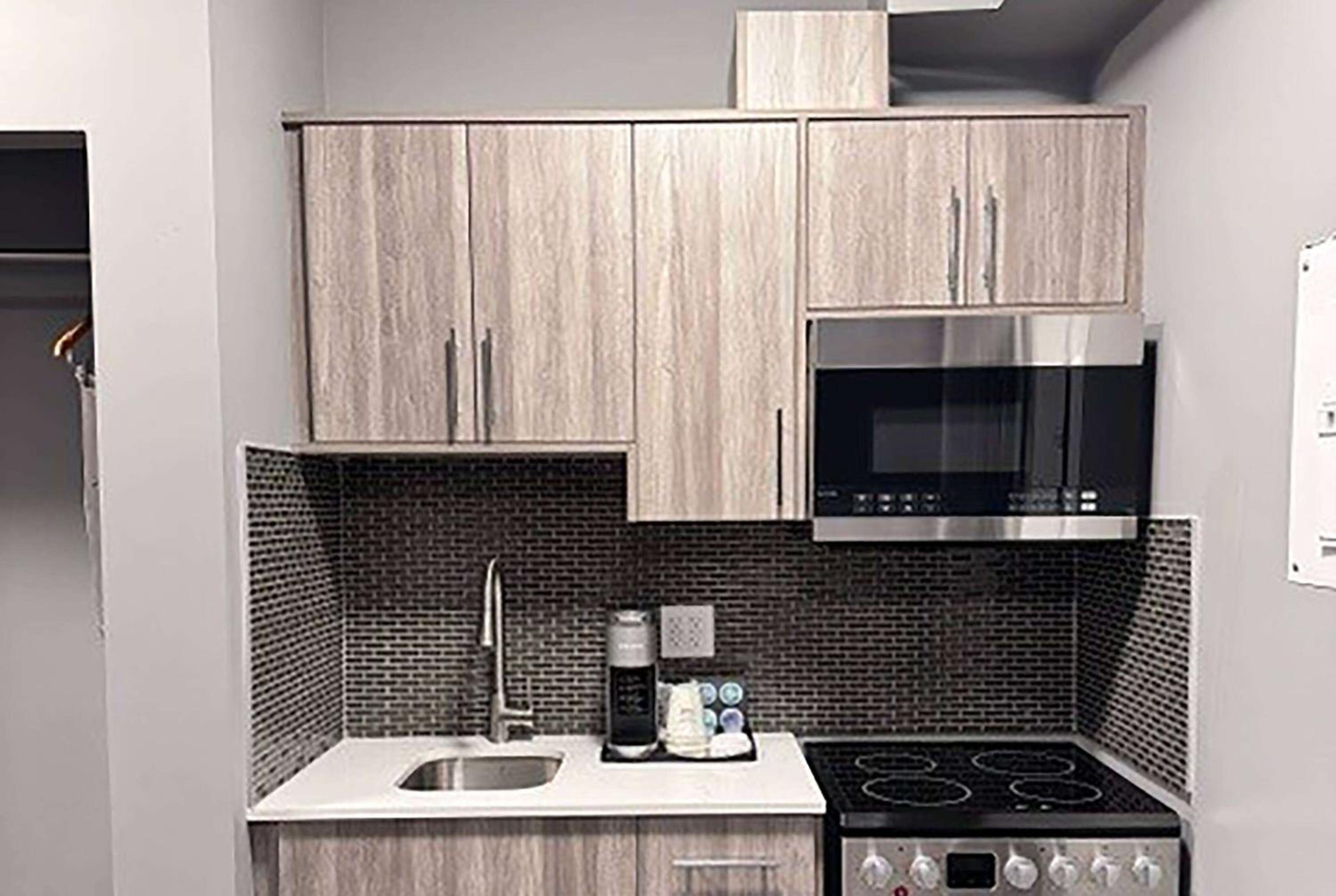 ramada by wyndham west edmonton hotel and suites