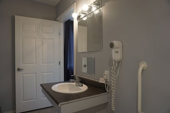 the mighty fraser motel