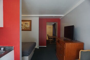 the mighty fraser motel