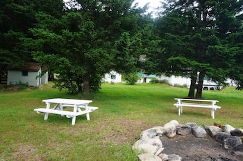 the mighty fraser motel