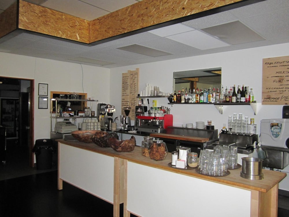 the mighty fraser motel