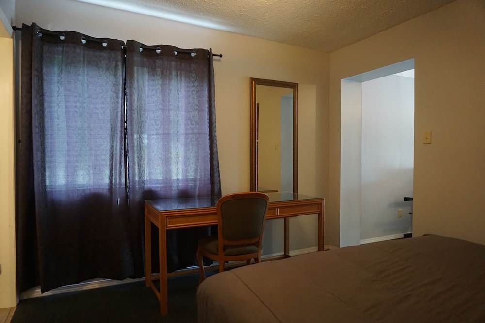 the mighty fraser motel