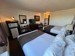 river inn