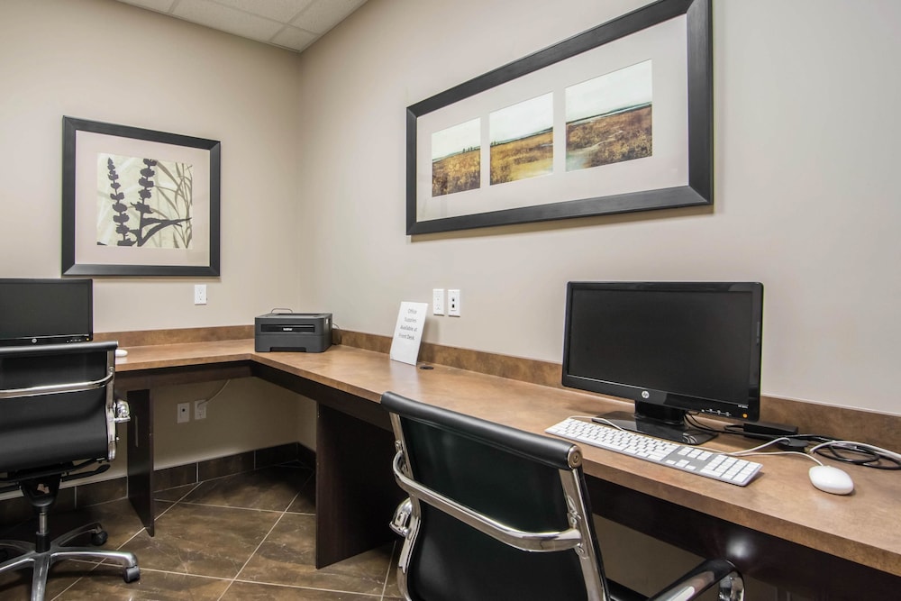 comfort inn and suites