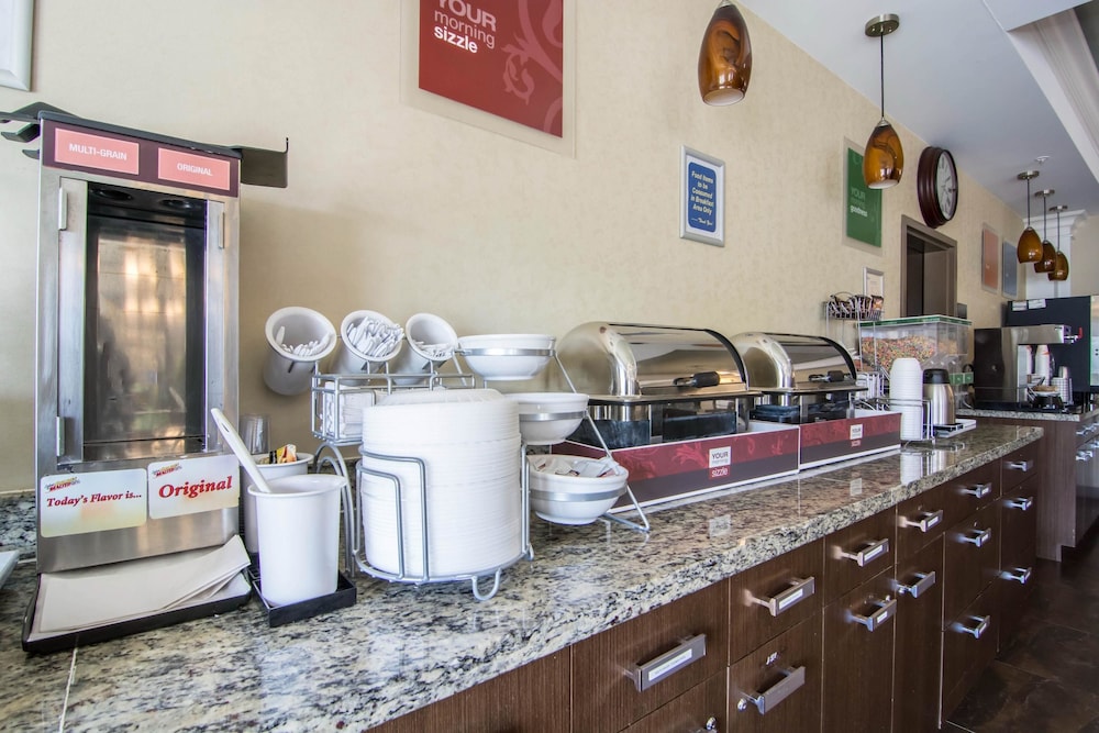 comfort inn and suites