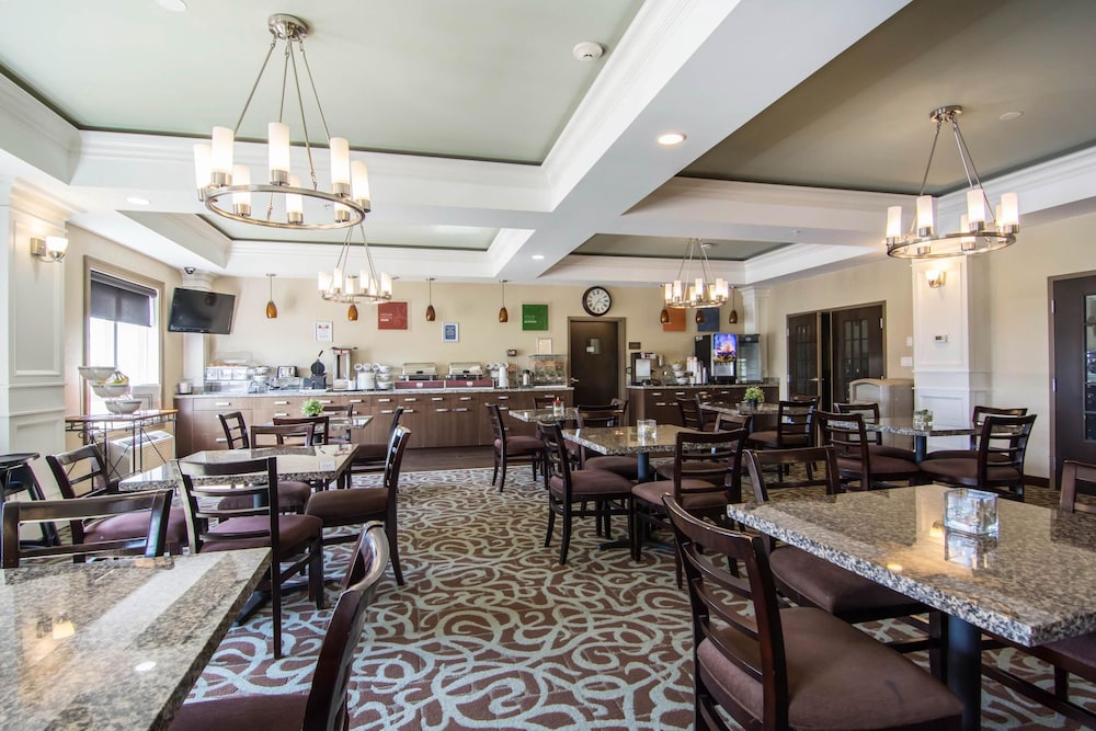 comfort inn and suites
