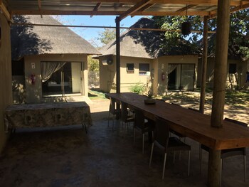 Shakawe Sands Lodge,Okavango Delta>>Mahango,3 star