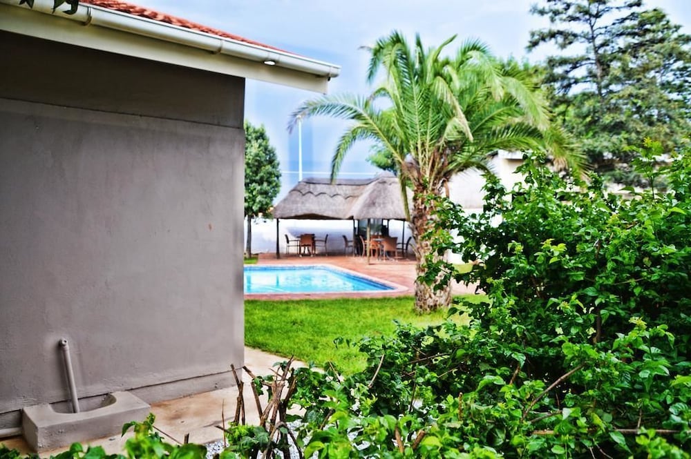 cosy palms guest house