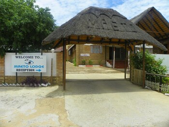 Maeto Lodge,Palapye>>Mahalapye,2 star