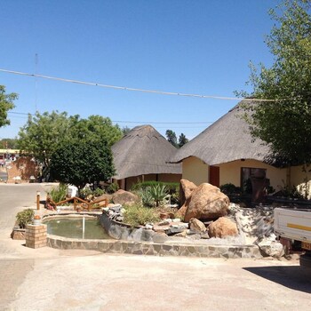 Maeto Lodge,Palapye>>Mahalapye,2 star
