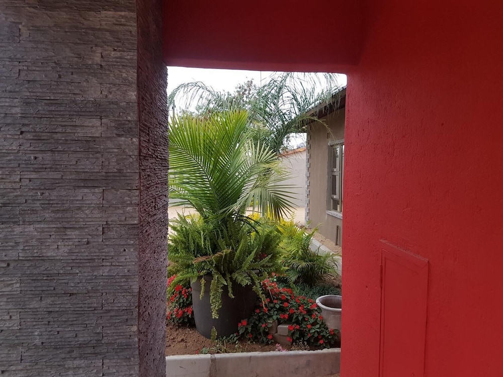 la signature guest house