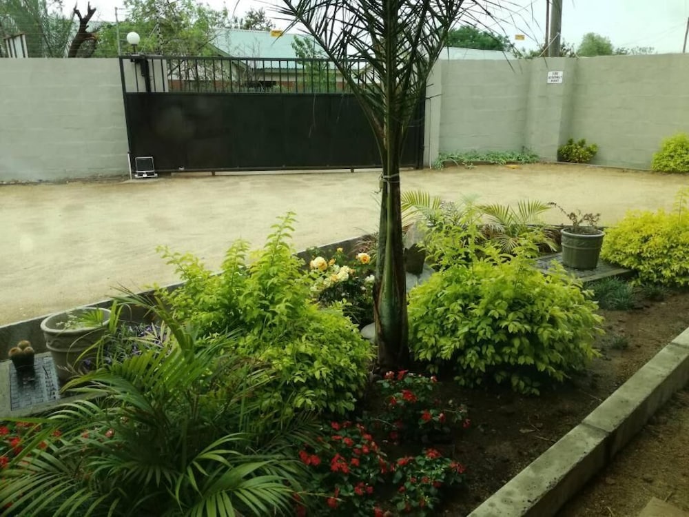 la signature guest house