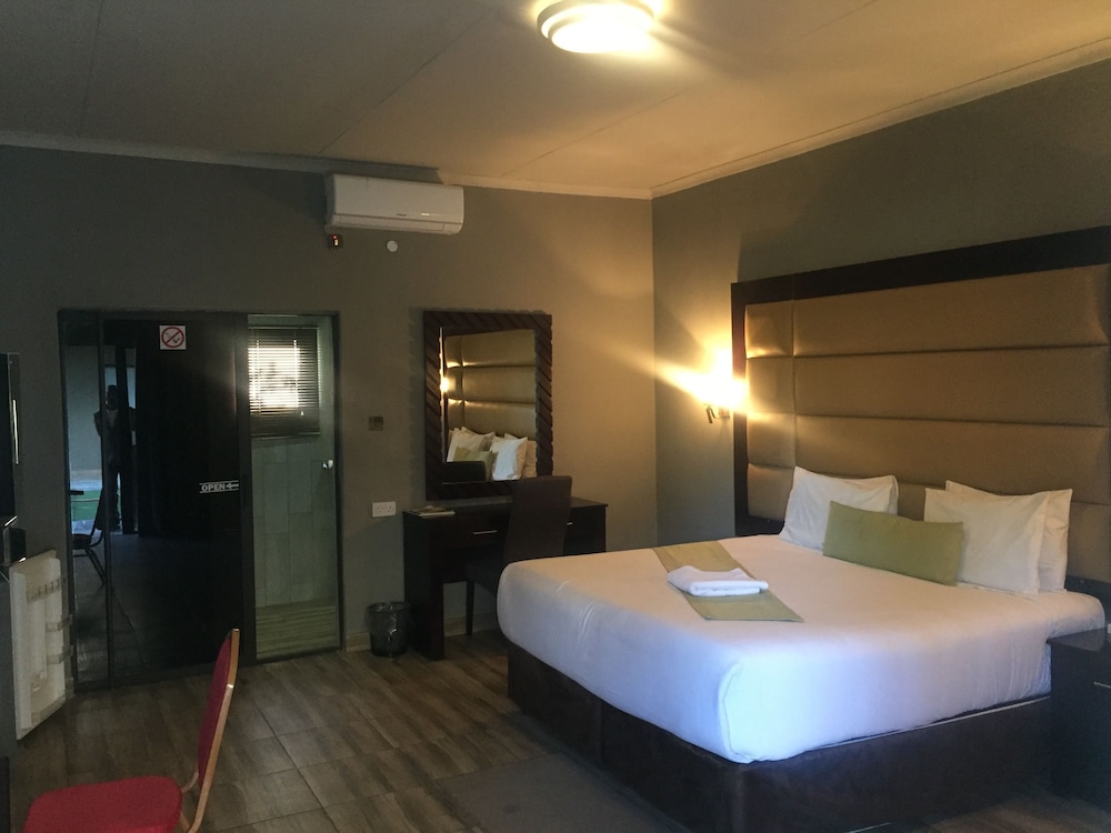 makgovango luxury inn