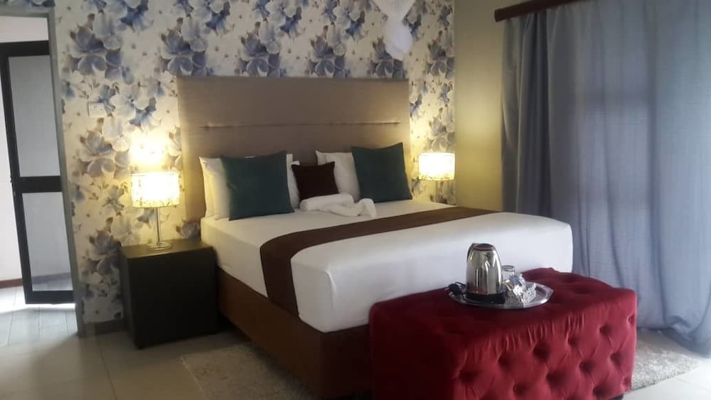 the new mall guest house