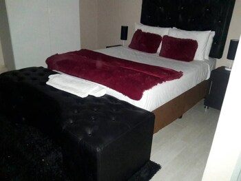 the new mall guest house