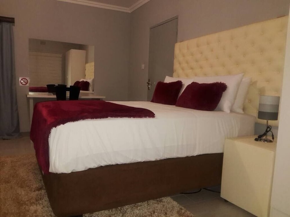 the new mall guest house