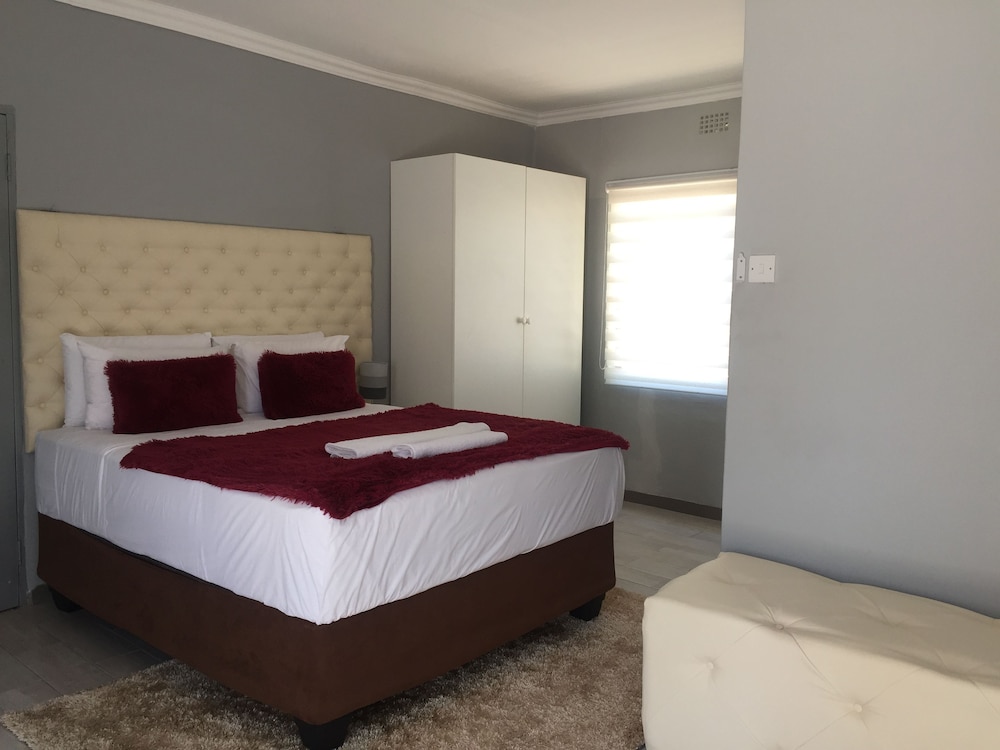 the new mall guest house