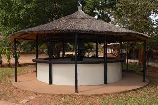 Orange Grove Motel,Makonde>>Chinhoyi,2 star