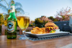 Dzimbahwe Guest Lodge,Victoria Falls>>Hwange,3 star