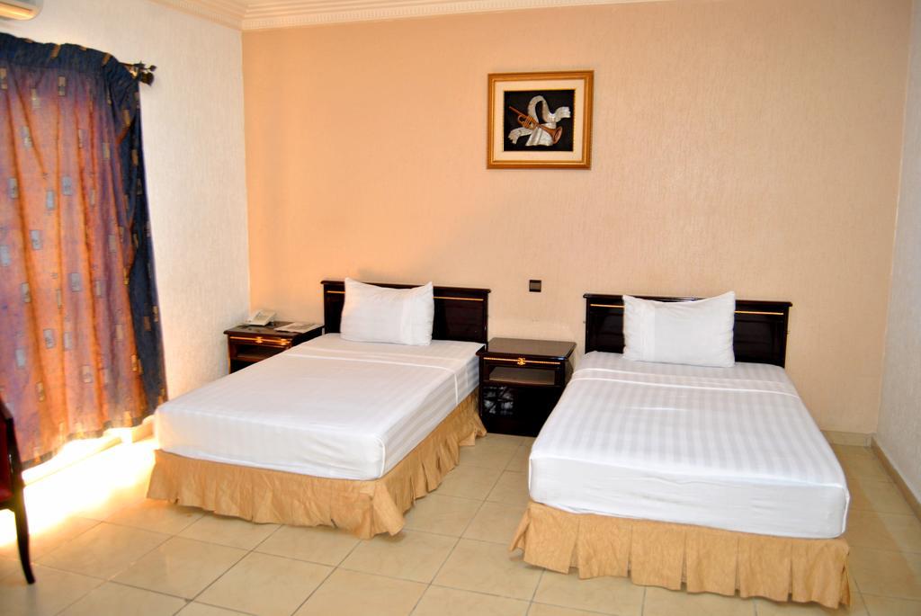riviera hotel benin