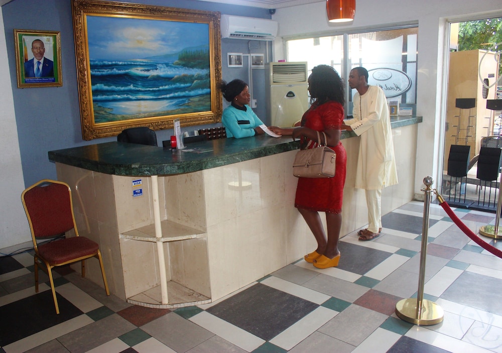 riviera hotel benin