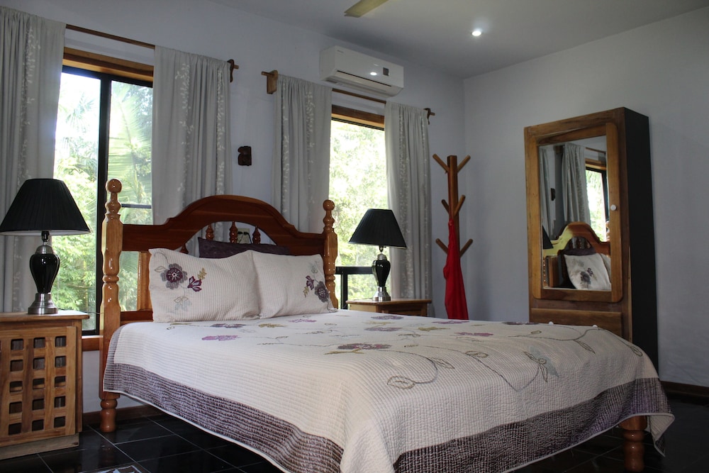 calico jacks village